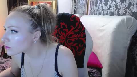 UrSecretTreasure88 online show from 25, 2, 2026