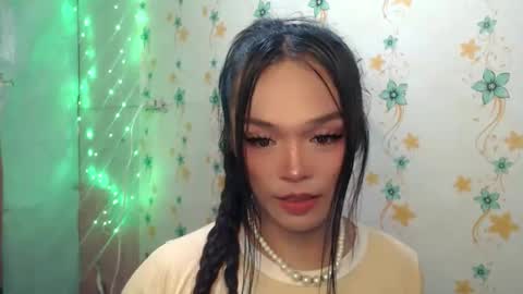 TYRA online show from 5, 3, 2026