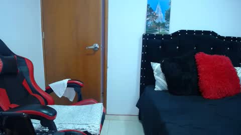 Eveling Blanco  online show from 8, 11, 2025