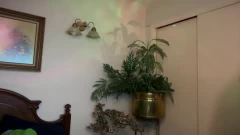 Snapshot of ursw33taddiction chatting on 28, 1, 2025 Sasha online show from 28, 1, 2025