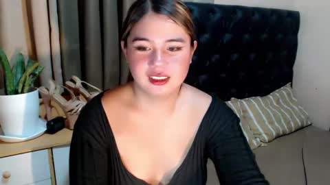 Snapshot of ursweet_ashley chatting on 1, 2, 2025 online show from 1, 2, 2025