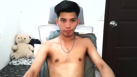 ursweetie_boy online show from 7, 4, 2026