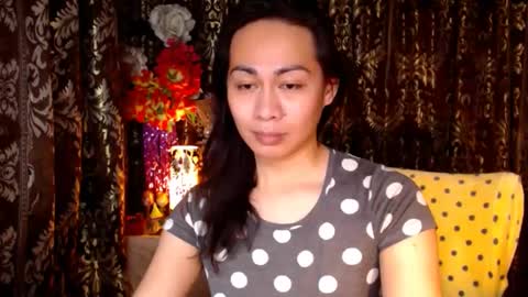 Snapshot of urtimelessbeauty chatting on 27, 1, 2025 Merca online show from 27, 1, 2025