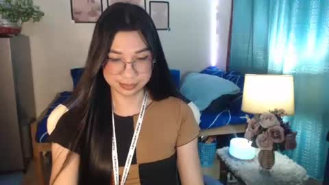 Ashley Kate Mateo Gray online show from 7, 1, 2025