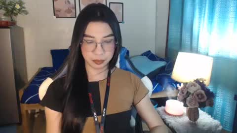 Ashley Kate Mateo Gray online show from 24, 1, 2025