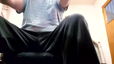 Snapshot of useme975 chatting on 26, 4, 2026 useme975 online show from 26, 4, 2026