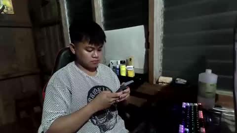 Snapshot of utsukushi591850 chatting on 14, 10, 2025 debby online show from 14, 10, 2025