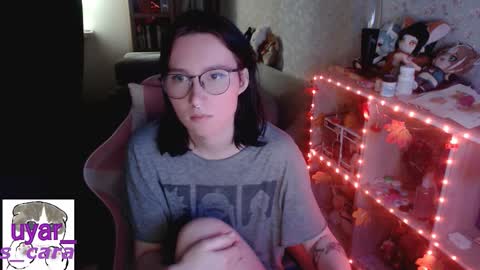 Snapshot of uyar_ chatting on 9, 10, 2025 Cara online show from 9, 10, 2025