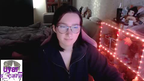 Snapshot of uyar_ chatting on 18, 10, 2025 Cara online show from 18, 10, 2025