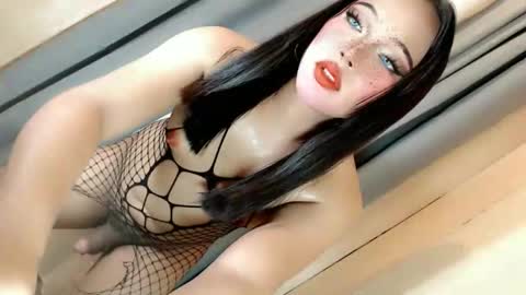 JESS - DONT FORGET TO FOLLOW ME AND GIVE ME THUMBS UP online show from 10, 9, 2025