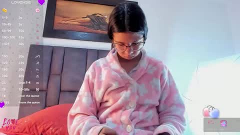 Vahiolet smith online show from 27, 2, 2026