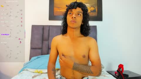 Snapshot of vahiolet_smith chatting on 7, 7, 2026 Vahiolet smith online show from 7, 7, 2026