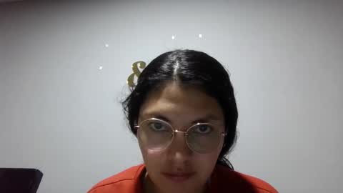 Snapshot of vainilla_cam chatting on 5, 3, 2026 Vainilla online show from 5, 3, 2026