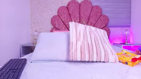 Snapshot of vaiolet_colls chatting on 26, 2, 2026 Vaiolet colls online show from 26, 2, 2026