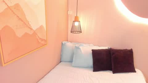 Vaioleth online show from 3, 12, 2024