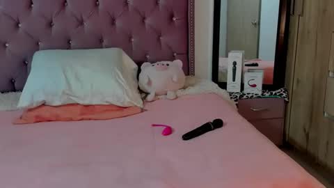 Valentina online show from 5, 3, 2026