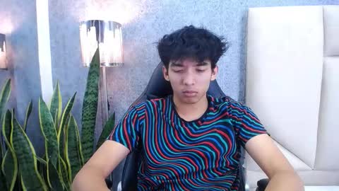 Snapshot of valenorlerot chatting on 10, 10, 2025 Valenor online show from 10, 10, 2025