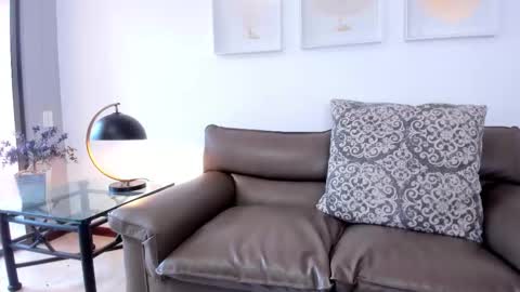 Snapshot of valensweetlove chatting on 29, 9, 2025 Valen online show from 29, 9, 2025