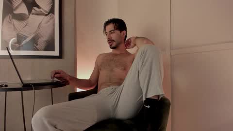 valentin_hoffman online show from 13, 11, 2025