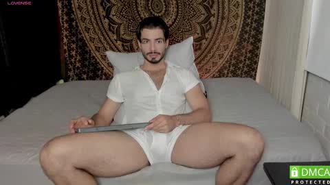 valentin_hoffman online show from 3, 12, 2025