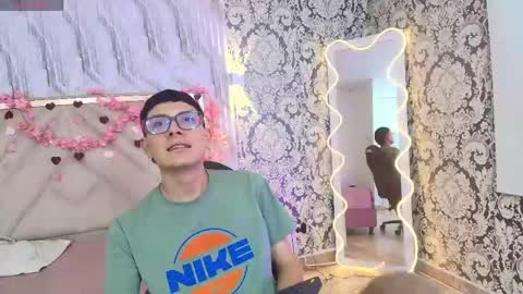 Snapshot of valentin_tay1 chatting on 14, 5, 2026 valentin_tay1 online show from 14, 5, 2026