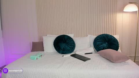 Valentina Torres online show from 8, 4, 2026