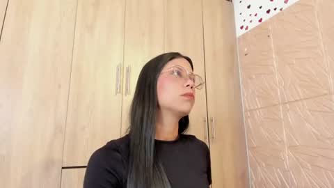 Valentina Evans online show from 7, 8, 2026