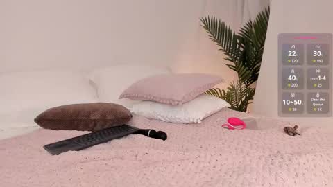 Snapshot of valentina_m17 chatting on 30, 11, 2025 VALENTINA online show from 30, 11, 2025