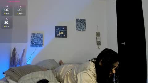 valentina_owens online show from 25, 11, 2025