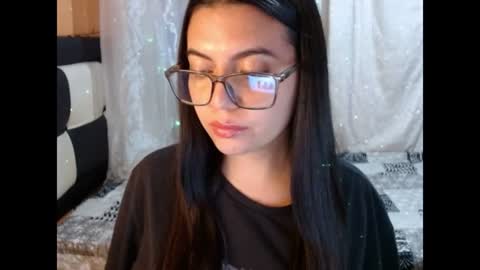 valentinasmith18 online show from 7, 7, 2026
