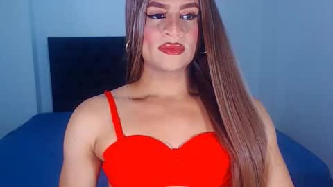 Snapshot of valentinaxxxdoll chatting on 7, 11, 2025 VALENTINA online show from 7, 11, 2025
