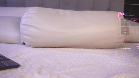   online show from 10, 12, 2024