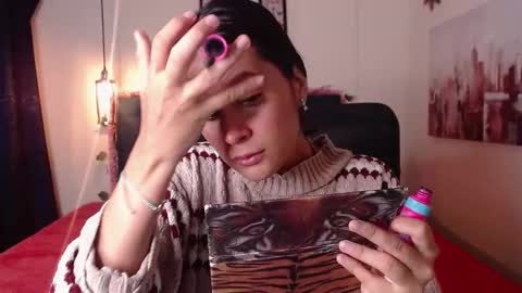 V A L E N T I N I online show from 15, 9, 2025