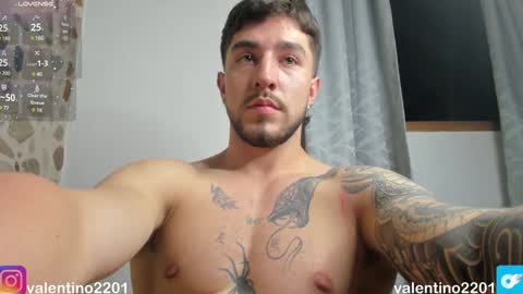 Snapshot of valentino2201 chatting on 14, 1, 2025 valentino online show from 14, 1, 2025
