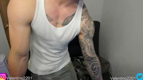 Snapshot of valentino2201 chatting on 30, 1, 2025 valentino online show from 30, 1, 2025