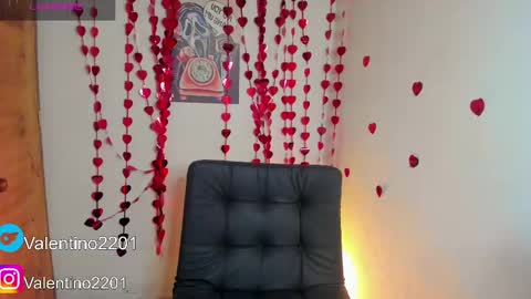 Snapshot of valentino2201 chatting on 25, 2, 2025 valentino online show from 25, 2, 2025