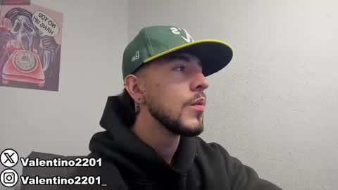 Snapshot of valentino2201 chatting on 8, 3, 2025 valentino online show from 8, 3, 2025