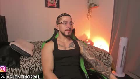 Snapshot of valentino2201 chatting on 9, 9, 2025 valentino online show from 9, 9, 2025
