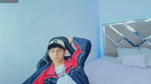 valentino_rey online show from 16, 4, 2026