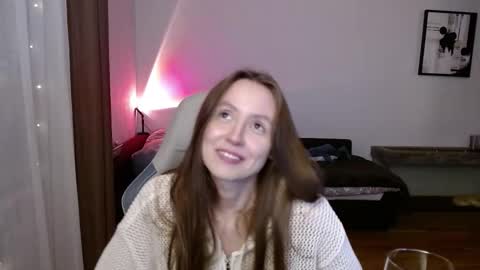 Snapshot of valents_cherry chatting on 15, 9, 2025 Valentina online show from 15, 9, 2025