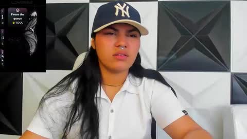 valeri_harpers4 online show from 6, 2, 2026