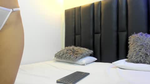 valeri_tafur online show from 2, 2, 2025