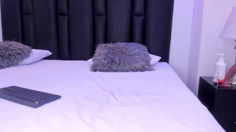 valeri_tafur online show from 15, 2, 2025