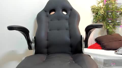 valeri_tafur online show from 4, 11, 2025