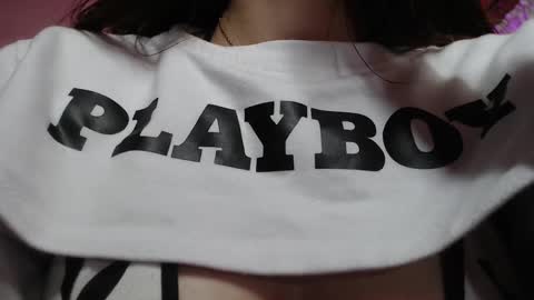 Snapshot of valeria_mendozza chatting on 11, 2, 2025   online show from 11, 2, 2025