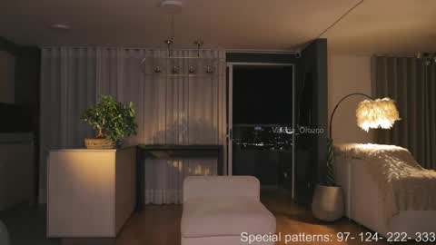 valeria_orozco online show from 23, 5, 2026