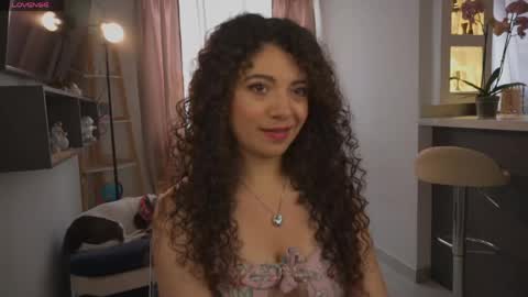 Snapshot of valeria_rosses chatting on 2, 6, 2026 Valeria online show from 2, 6, 2026
