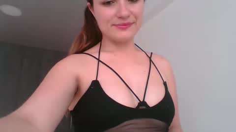 valeriafrannco online show from 8, 5, 2026