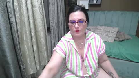 valeriasmiths online show from 27, 6, 2026