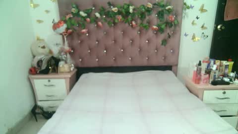 La valerie26 online show from 2, 11, 2025